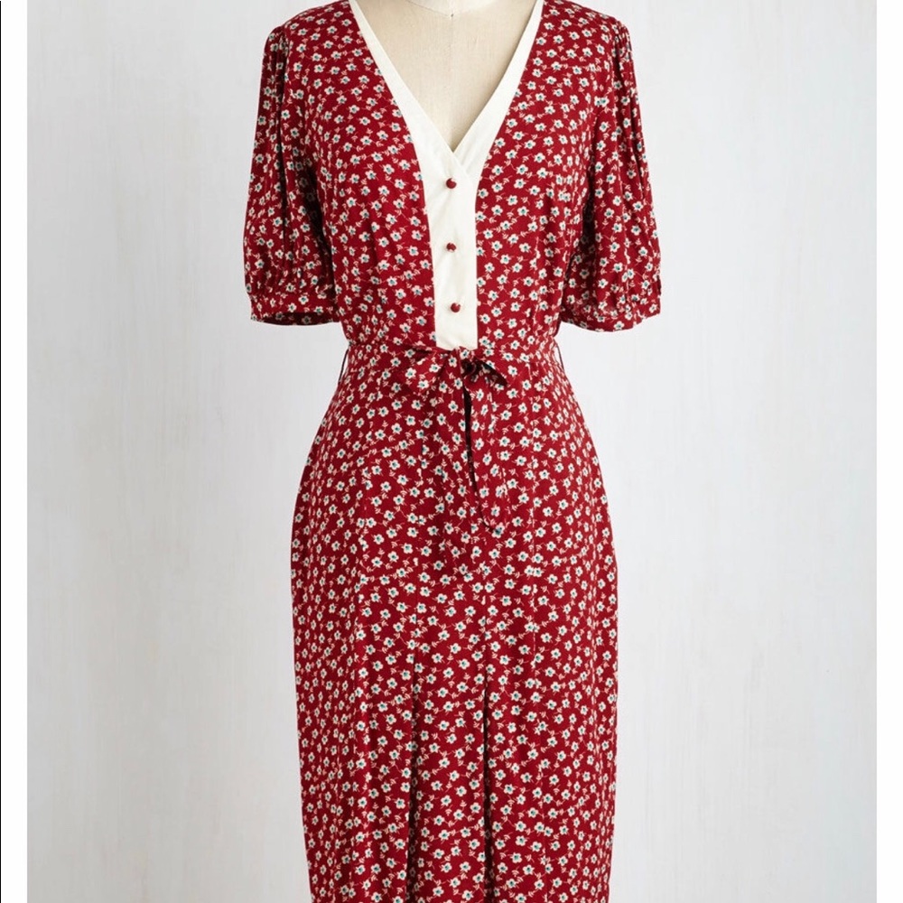 Red Floral Wiggle Dress